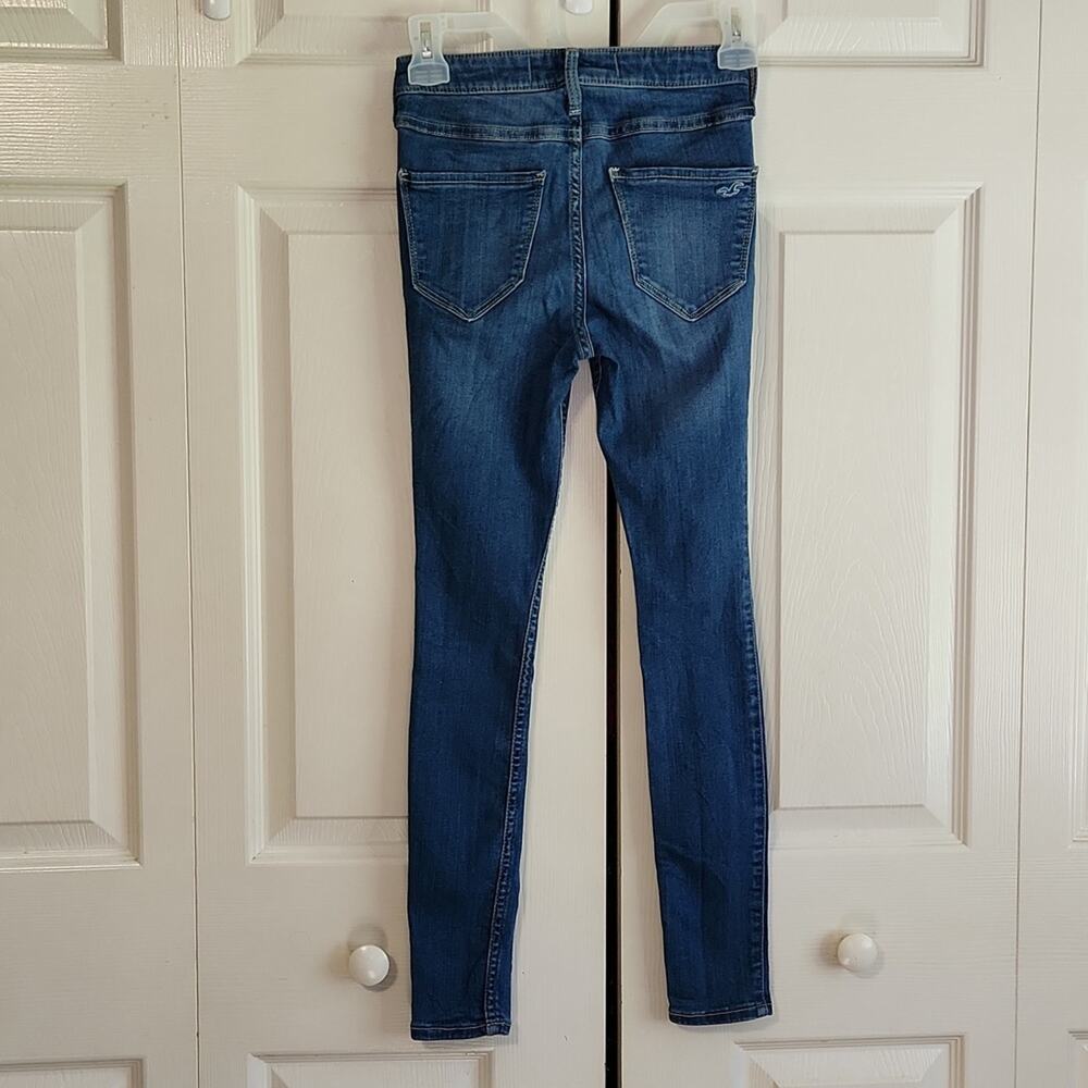Hollister High-Rise Jean Jegging Advanced Stretch Med Wash Distressed Size 0 - Picture 2 of 11